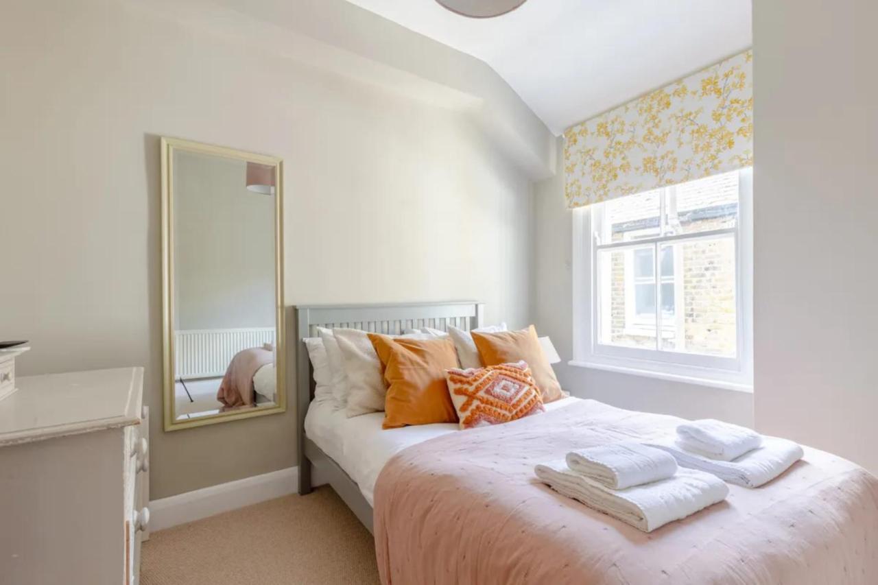 Luxuriously Designed 3 Bedroom Apartment In Clapham London Kültér fotó
