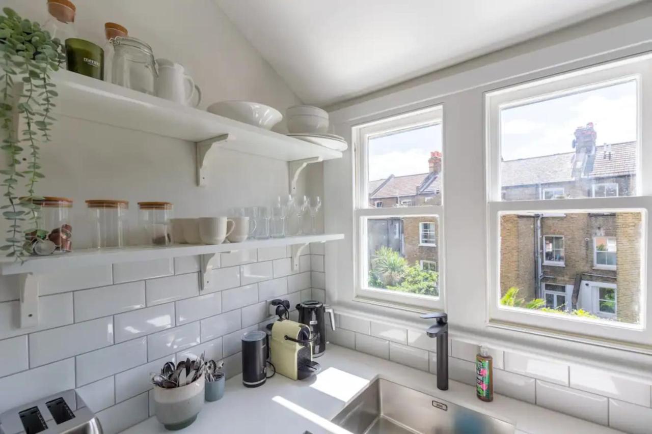 Luxuriously Designed 3 Bedroom Apartment In Clapham London Kültér fotó
